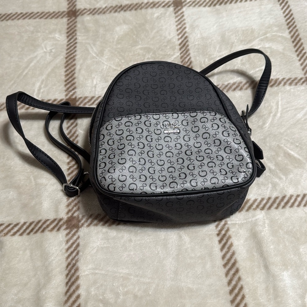EUC Guess Mini backpack black leather